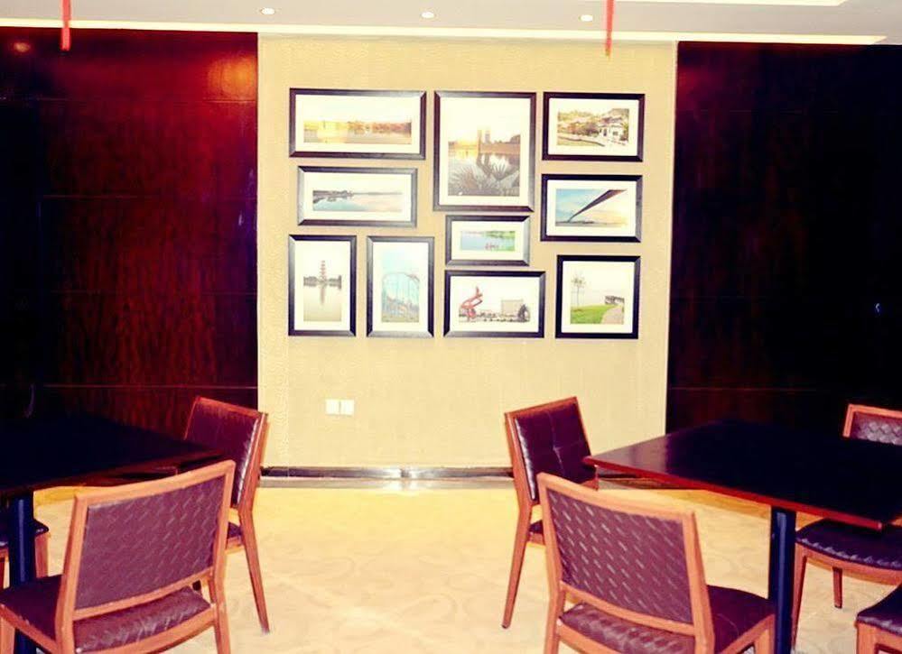 Dongguan Xiangkai Yuerong Hotel Humen Exterior photo